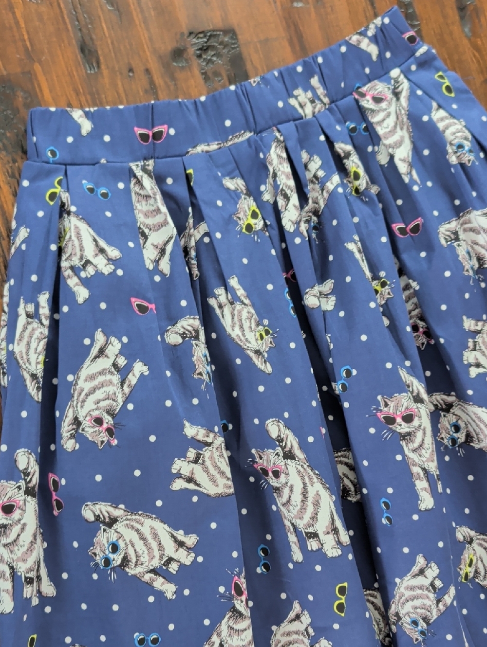 Blue Novelty Cat with Sunglasses Print Pleated Skirt Size S - Picture 3 of 13